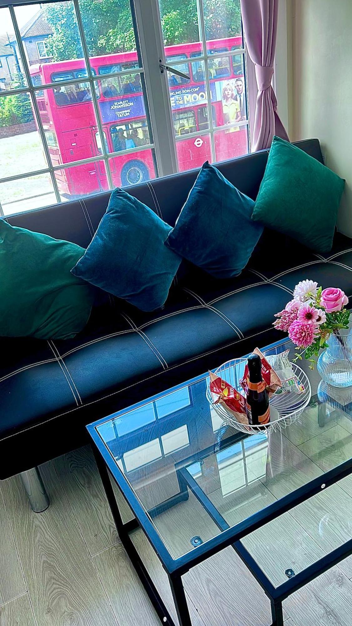 Cosy Private Flat In London, Free Parking On Premise Apartment Carshalton Exterior foto