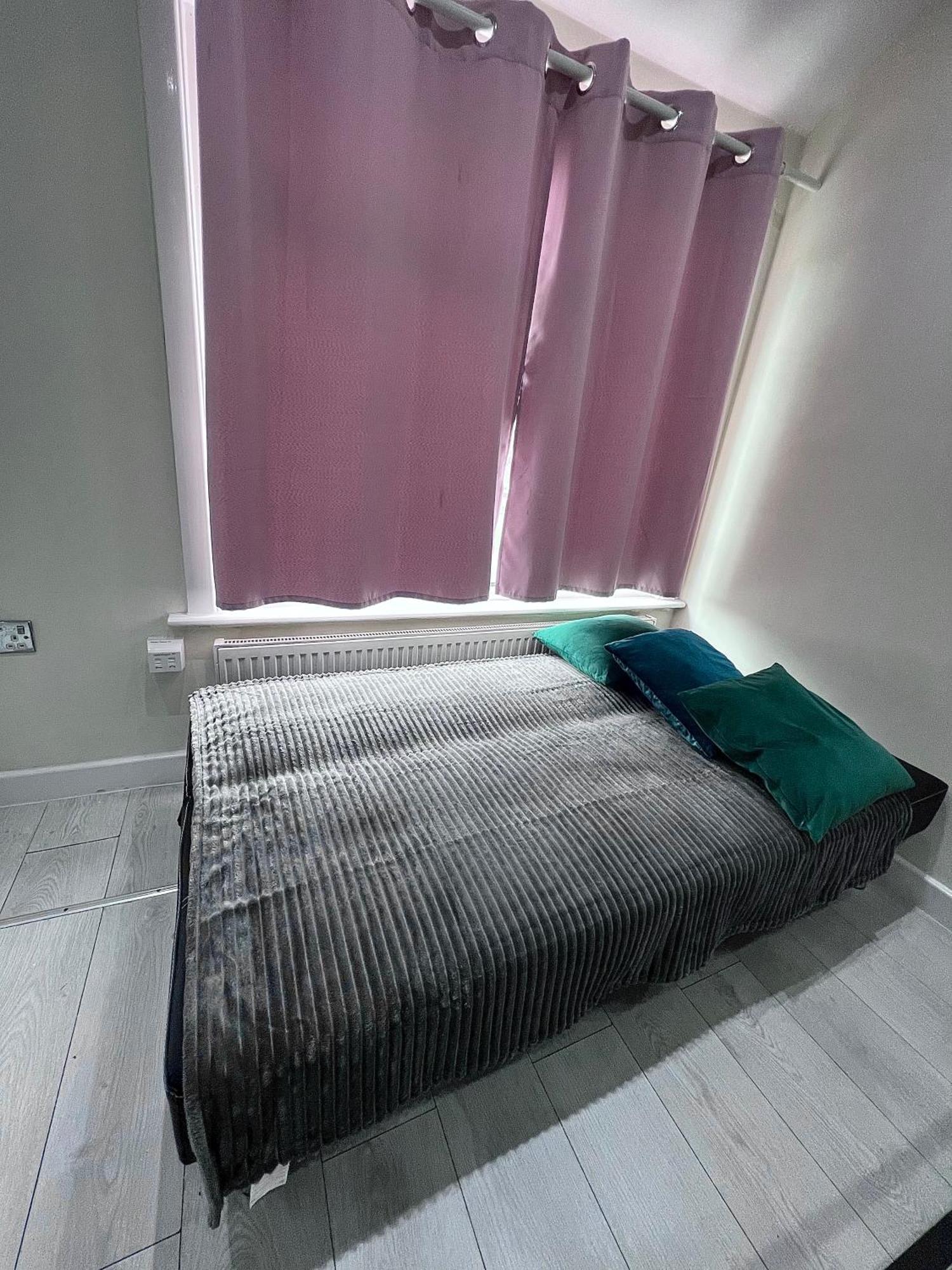 Cosy Private Flat In London, Free Parking On Premise Apartment Carshalton Exterior foto